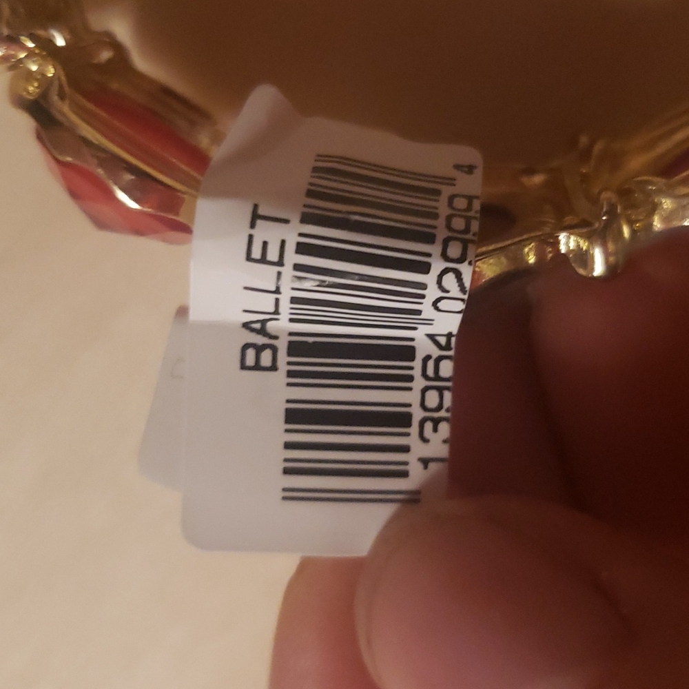 10/$20 Stretch Bracelet *O2 - Picture 2 of 2